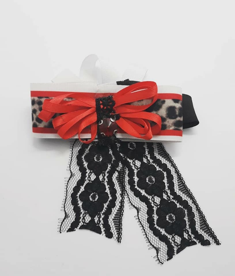 spilla rossa