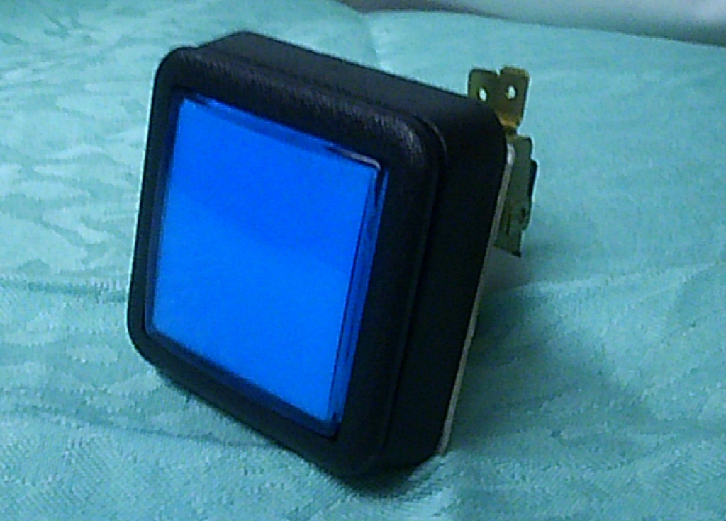 PULSANTE LUMINOSO PER VIDEOGIOCHI E SLOT