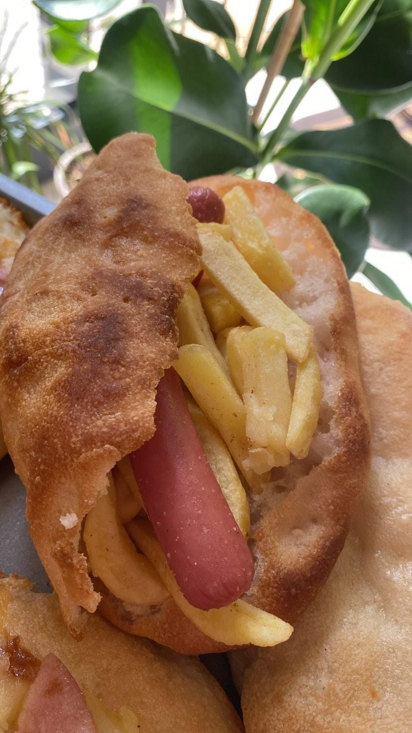 Calzone ripieno wustel e patatine