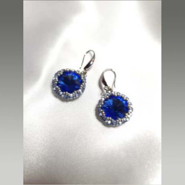 Orecchini con cristallo blu